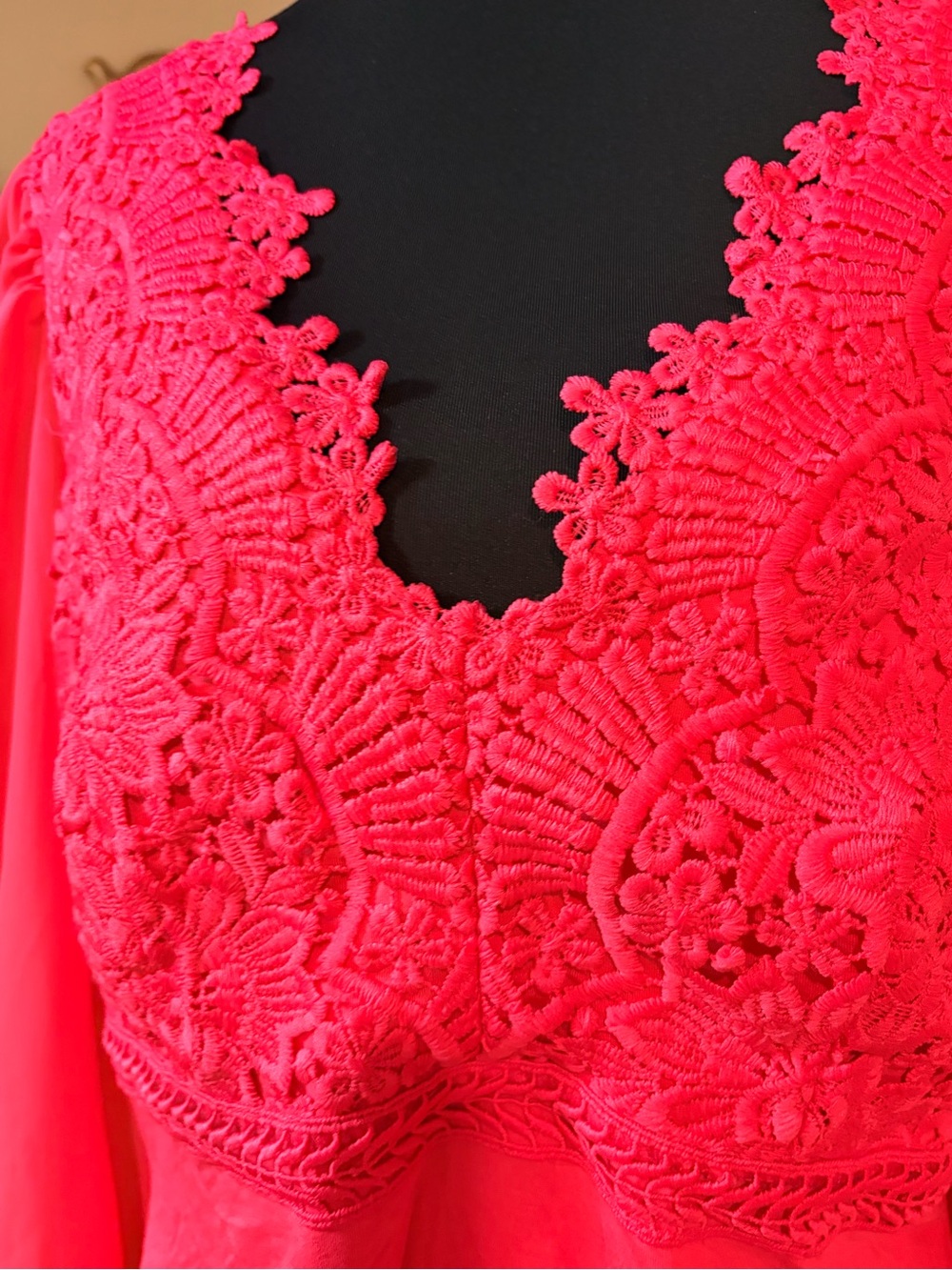 Boston Proper Pink Crochet Lace V-Neck Long Sleeve Blouse Size Large - Picture 4 of 8